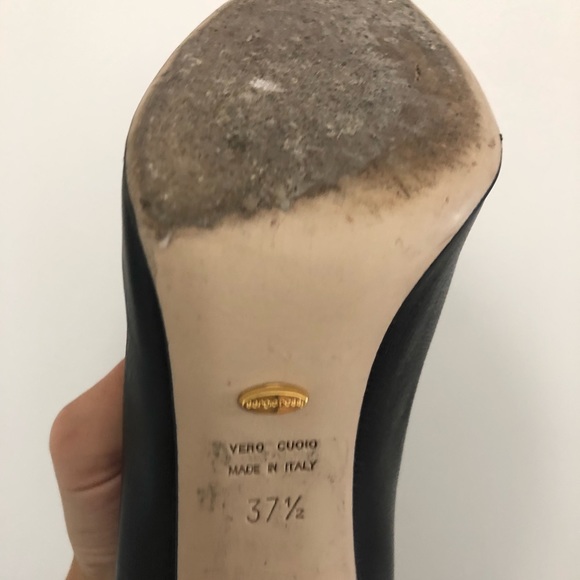 Sergio Rossi Black Pump - Picture 11 of 11